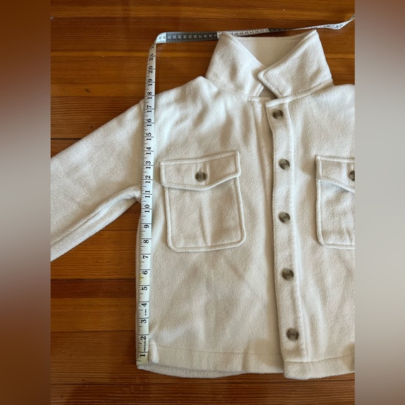 Cozy Shacket - Picture 4 of 7